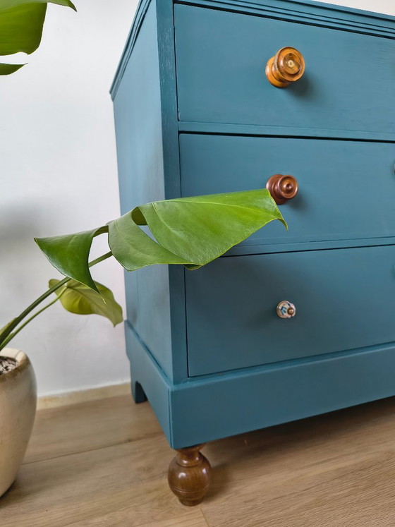 Vintage Dresser / Chest of Drawers – Petrol Blue & Wood – Sideboard (photo 5 of 9)