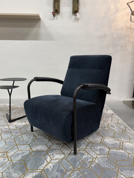 Leolux Scylla Armchair High Spazio Fabric