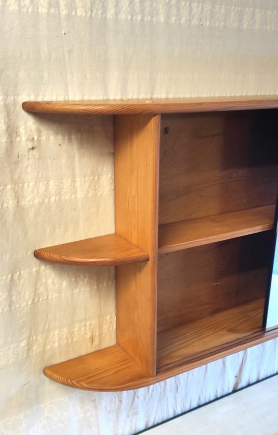 Image 1 of Badkamerkast van massief grenenhout - midden 20e eeuw