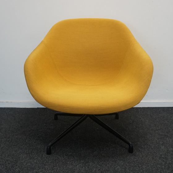 Image 1 of 1 x HAY About a Lounge AAL 81 Sessel | Design | Ockergelb