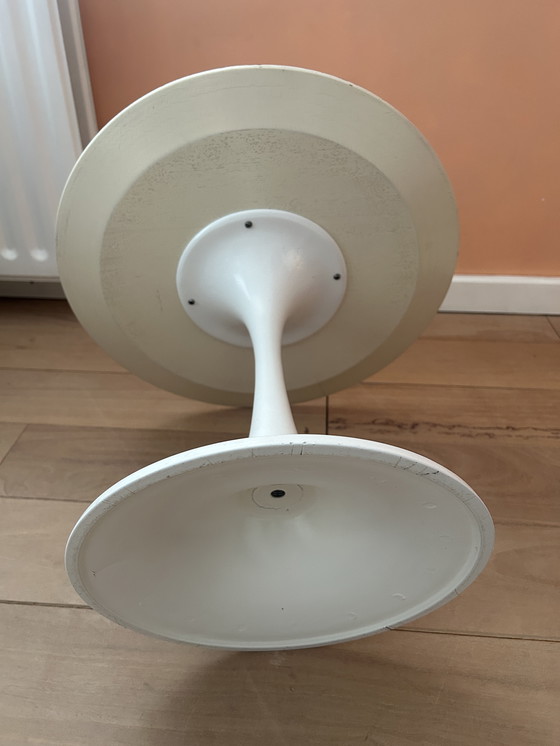 Image 1 of Table d'appoint Tulip