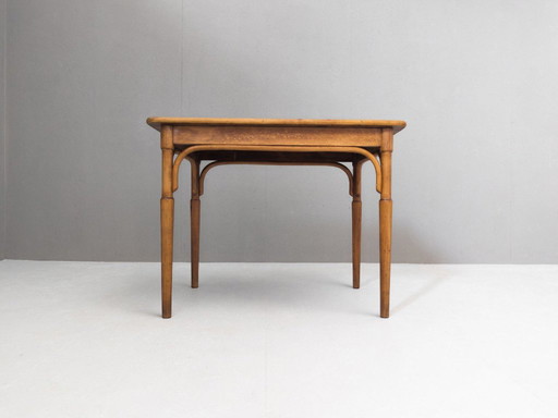 Vintage Thonet eettafel nr. 119, ca. 1930