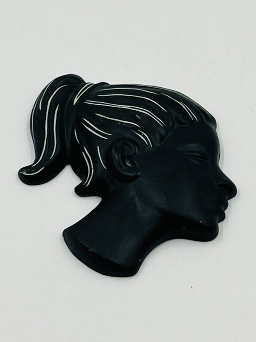 Kroon Kenia 332 Female Head