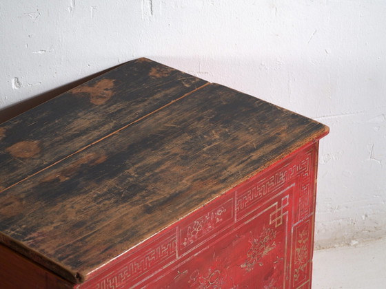 Baule cinese antico dipinto in legno di pino – Dongbei, circa 1930 – Armadi contenitori (photo 15 of 40)