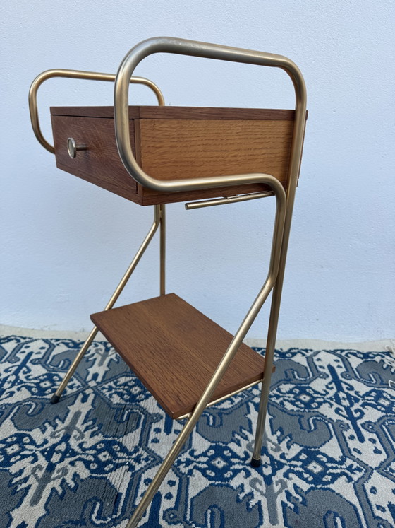 Image 1 of Nachtkastje in Scandinavische stijl uit de jaren 60.
