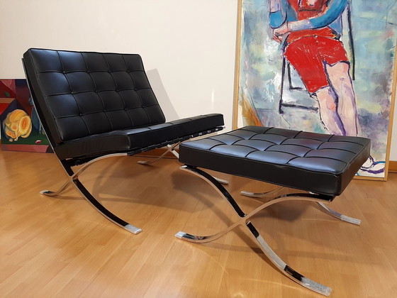 Image 1 of Knoll Set Barcelona New-Never Used Black Leather Design by Ludwig Mies Van Der Rohe and Lilly Reich (1929)