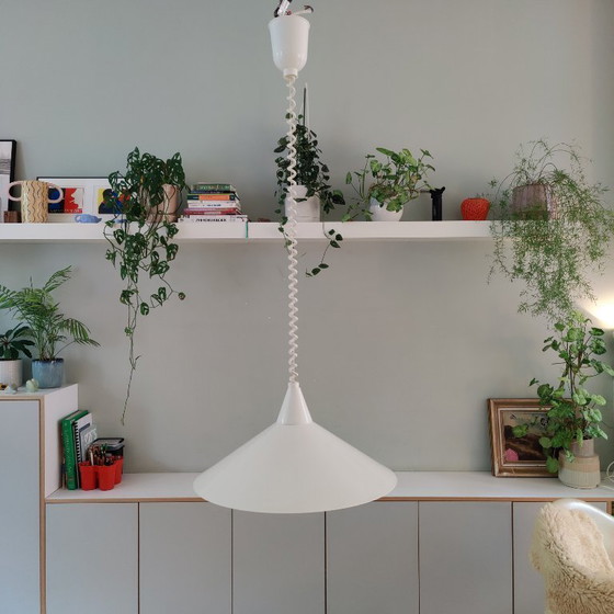 Image 1 of Witte t710 trekpendellamp, model heksenhoed