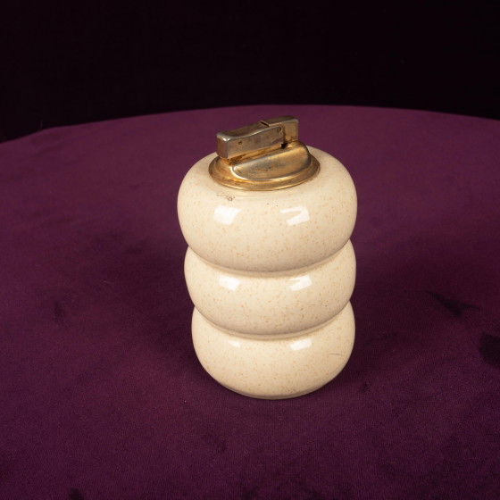Briquet de table Tommaso Barbi en céramique mouchetée crème et laiton 1970 – Objets déco, Ceramic, Brass (photo 9 of 15)
