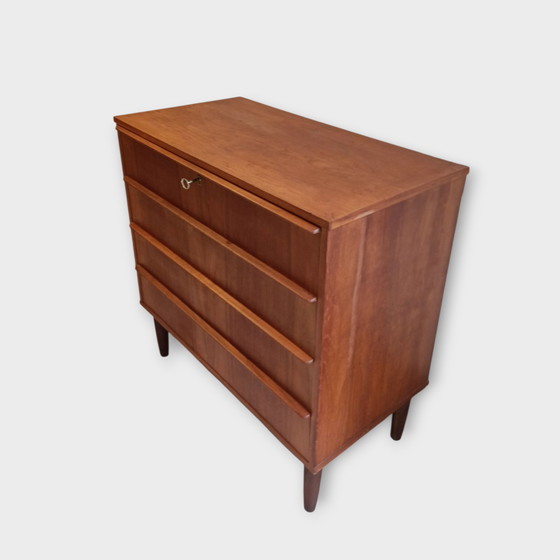 Image 1 of Deense Teak Ladekast