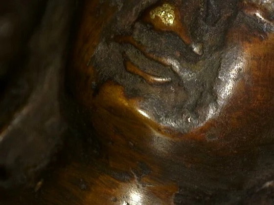 Set of 2 19th-century bronze Buddhas with traces of 24-carat gold – lot 462 – Sculpture (photo 25 of 29)