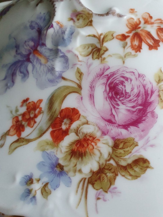 Image 1 of Elegant French porcelain tureen ca. 1900 - hand-painted
