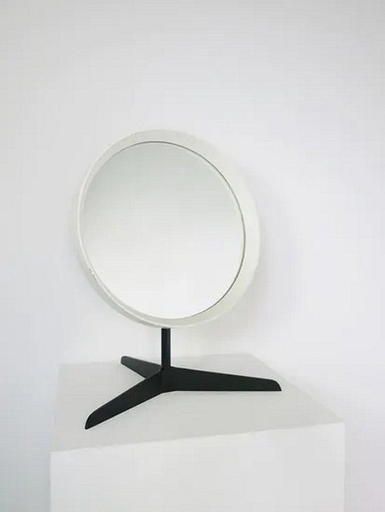 Image 1 of Espejo de maquillaje redondo inglés Durlston, década de 1960.