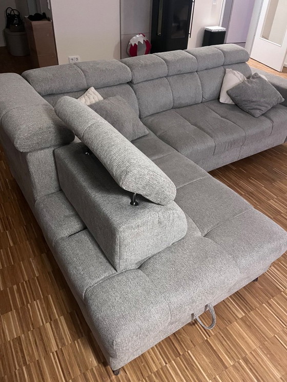 Image 1 of Sofa/sleeper sofa