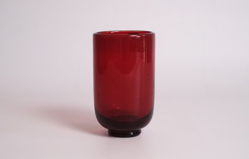 Vase cramoisi