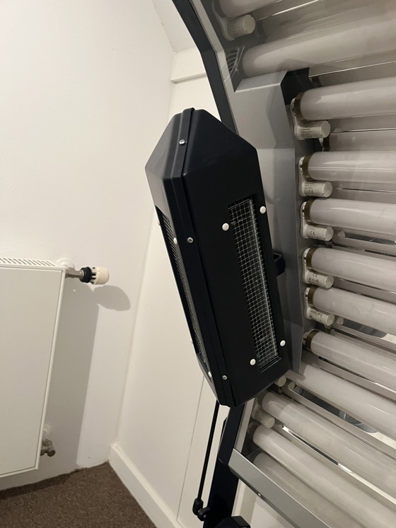 Image 1 of Sunbed in excellent condition, see photos.