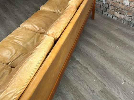 AP Stolen AP62/4 – Cuir marron clair | Hans J. Wegner – Canapés, Leather, Wood (photo 14 of 16)