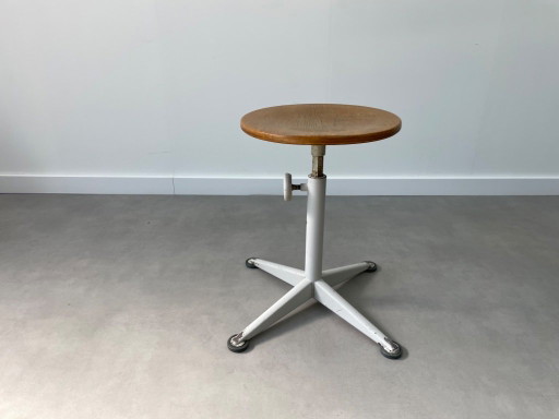 Tabouret Vintage de Friso Kramer pour Ahrend De Cirkel, 1960s – krukjes, Metal