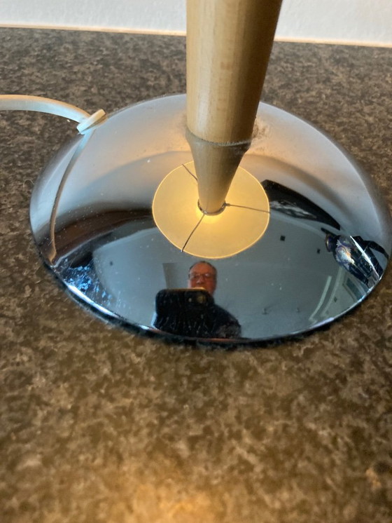 Image 1 of Lámpara de mesa con diseño de setas de Ikea