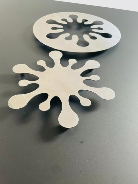 Image 1 of Set di 2 sottobicchieri vintage in metallo – iconico design retrò
