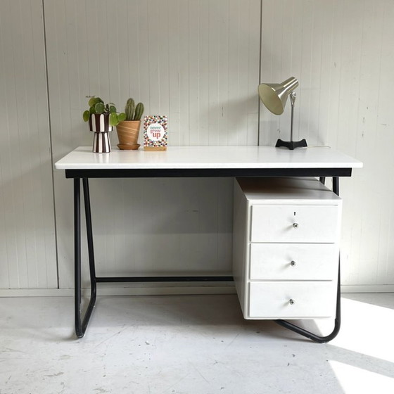 Vintage Bauhaus Style Bureau Jaren 60 Wit Zwart – Metal (photo 2 of 8)