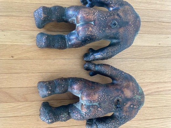 Due Sculture di Torso di Gorilla, Metallo Scuro, Nero (foto 2 di 11)