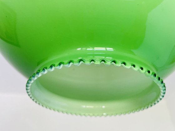 Image 1 of Lampada a sospensione in vetro opalino verde della modernità di metà secolo 1970