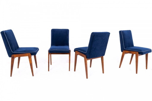 Ensemble de 4 chaises "Aga" des années 1960.