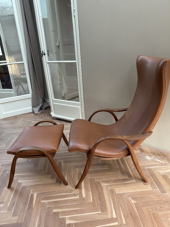 Image 1 of FH429 Signature Chair met voetenbank, Carl Hansen & Søn.