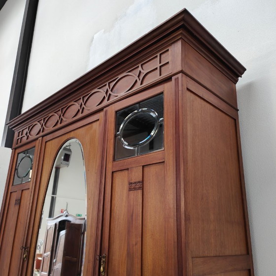 Image 1 of Armadio vintage antico in stile country con armadio smontabile