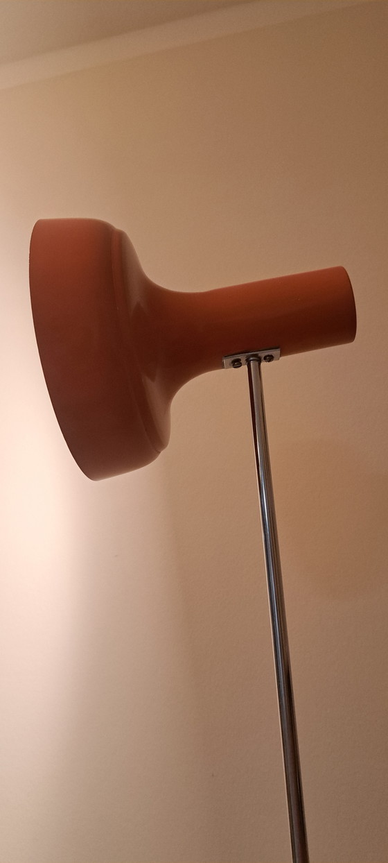 Image 1 of Vintage vloerlamp in ruimtetijdstijl – Oranje – jaren 70 – Chroom – Mid-century modern