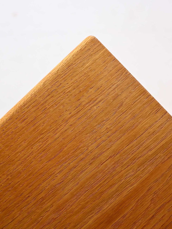 Image 1 of Scandinavische eiken kast met geweven rotan deuren