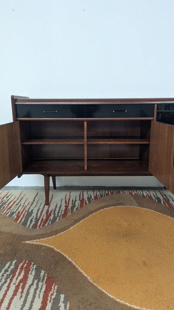 Vintage Scandinavisch design dressoir – Glas, Hout (photo 6 of 10)