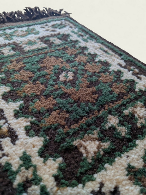 Image 1 of Zeldzame vintage tafelloper in oosterse/etnische stijl – 24 × 40 cm – bruin, beige & groen