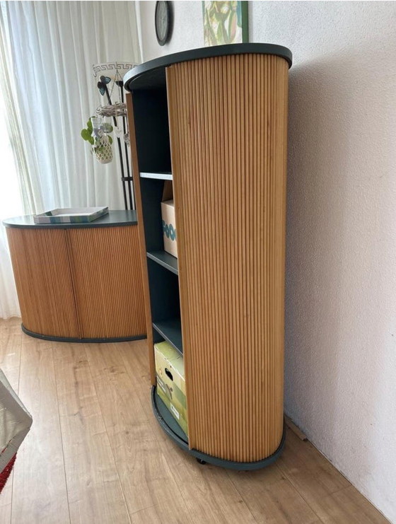 Image 1 of Set ovaler Novita-Schränke