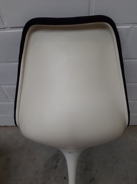 Image 1 of Vintage tulip chair by Eero Saarinen for Knoll 1960s