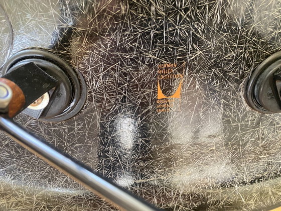 Image 1 of 6x Charles Eames and Herman Miller dining chairs in black fiberglass