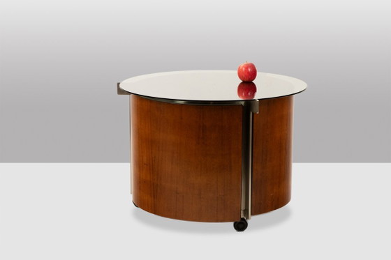 Image 1 of Eugenio Gerli, voor Tecno. Ronde salontafel met geïntegreerde bar. Circa 1960.