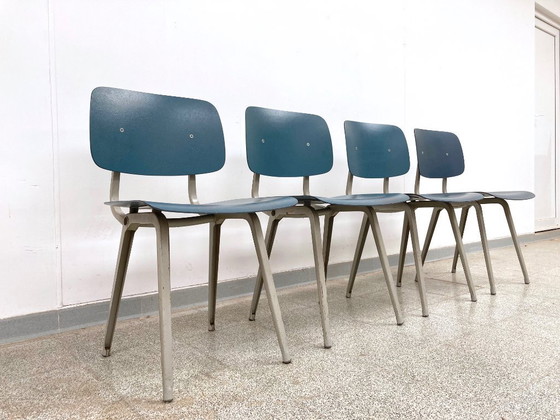 Image 1 of Set of 4 vintage design Revolt chairs Friso Kramer 1960s