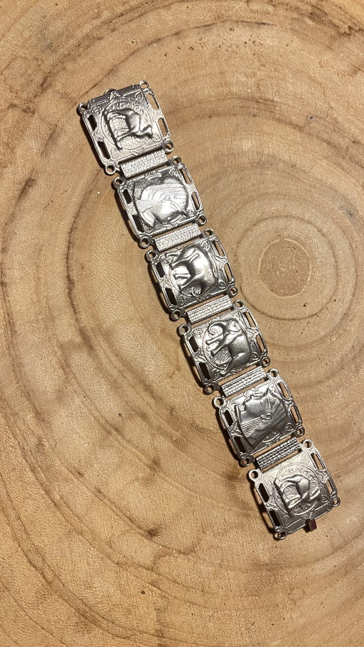 Besonderes silbernes Vintage-Stück