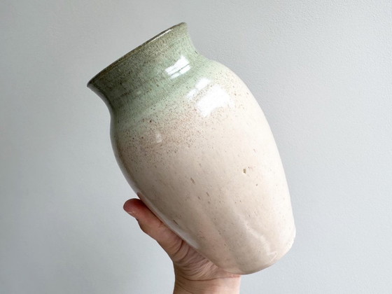 1x Vintage Studio Beige and Green Ceramic Vase (photo 5 of 5)