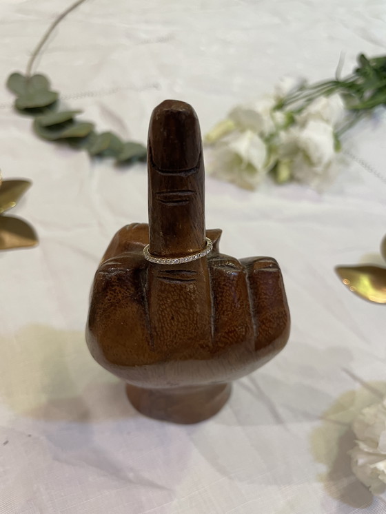 Image 1 of Medidor de anillos de madera para dedos