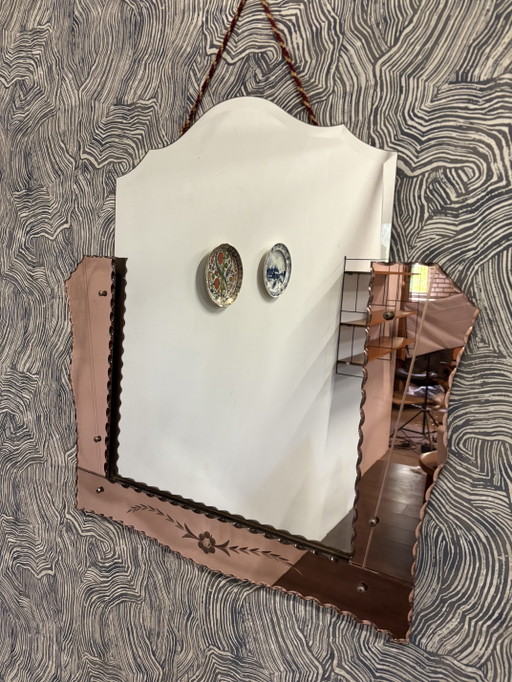 Beautiful mirror with floral motif
