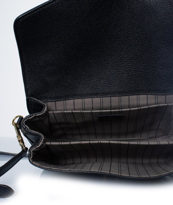 Louis Vuitton, Bolso Pochette Metis Empreinte negro – Bolsos cruzados, Calfskin (photo 12 of 16)