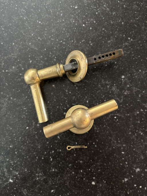 3 poignées de porte antiques en laiton massif en forme de T, style Chemin, années 1930