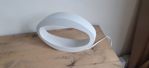 Design By Philips I.C.M. Massive - Lampe à poser Berio White