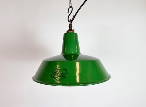 Industriële groene emaille hanglamp van Revo, jaren 1950.