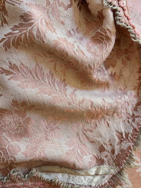 Image 1 of Tischdecke aus Seidendamast 19.
