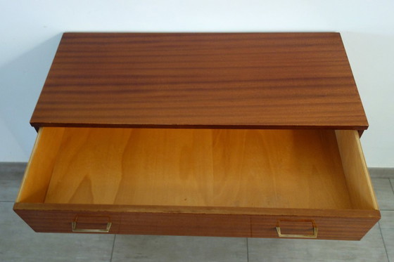 Image 1 of Vintage houten ladekast met 4 lades