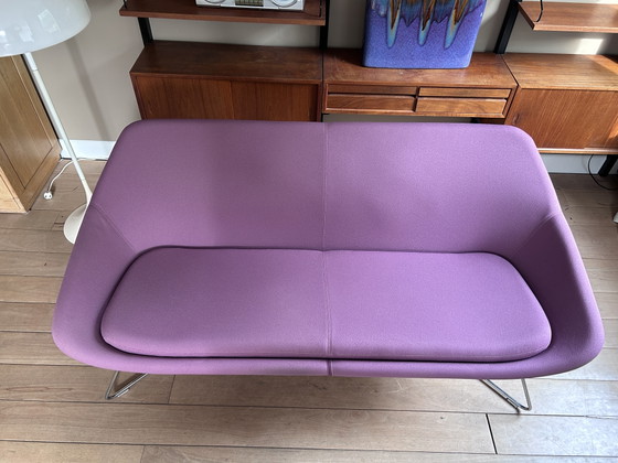 Allermuir Design Bank Sofa (2 beschikbaar) – Banken, Metal, Textile (photo 3 of 6)