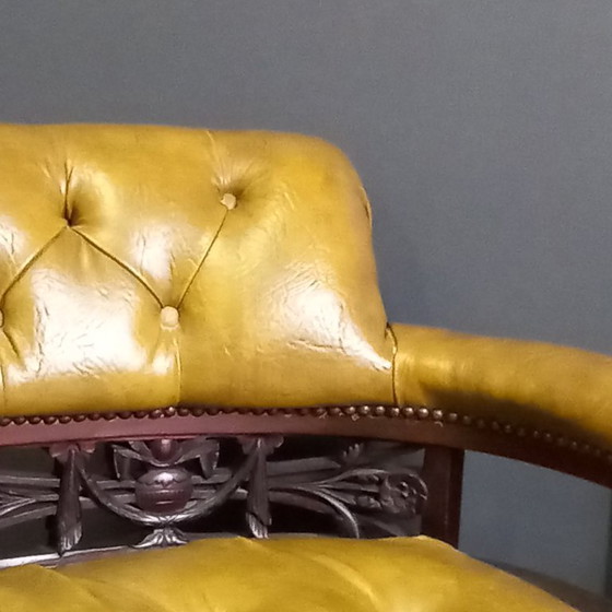 Image 1 of Sofá Chesterfield de dos plazas - Victoriano 1890-1910